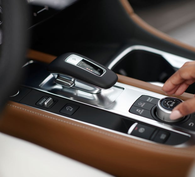 2023 INFINITI QX60 Key Features - Wireless Apple CarPlay® integration | LaFontaine INFINITI Novi in Novi MI