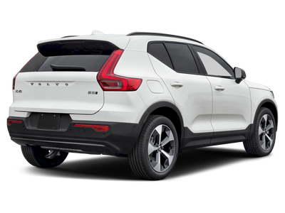 2026 Volvo XC40 B5 Plus