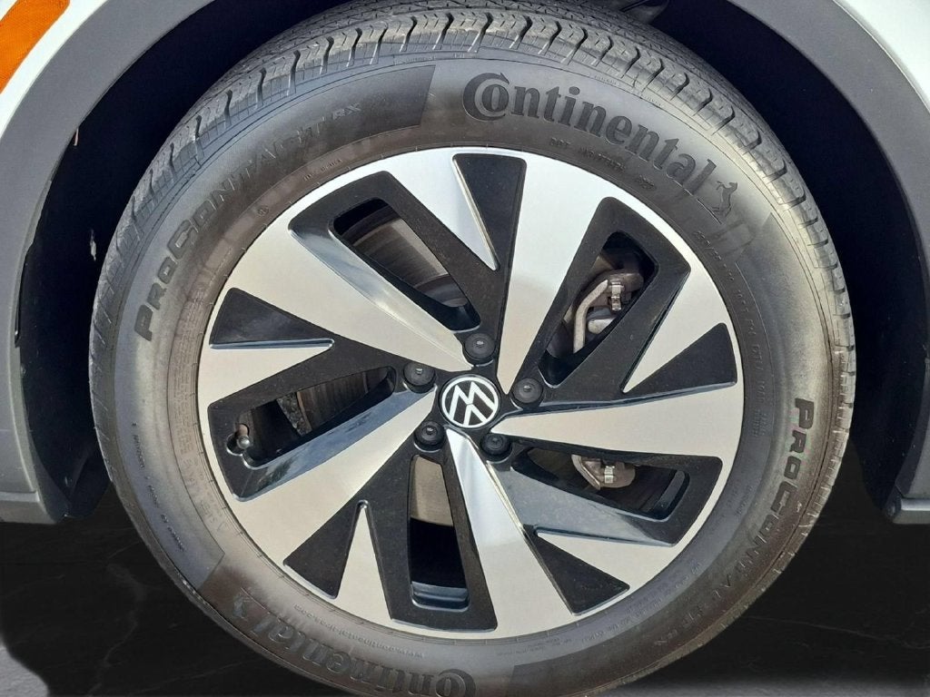 2023 Volkswagen ID.4 Pro