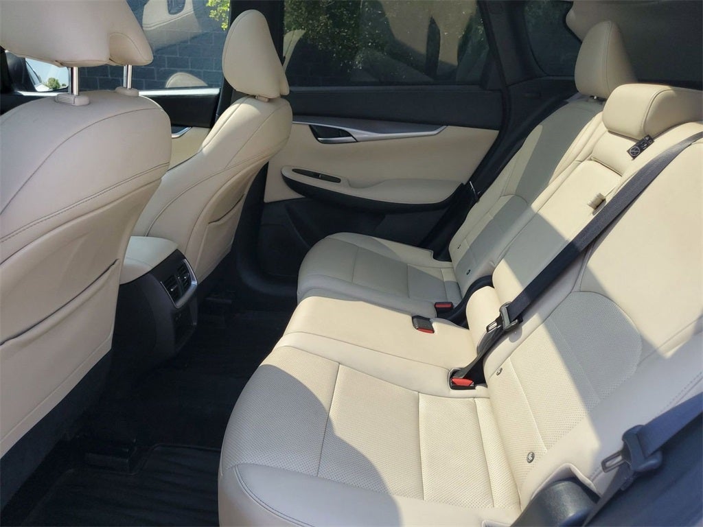 2022 INFINITI QX50 LUXE