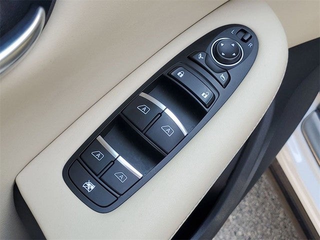 2022 INFINITI QX50 LUXE