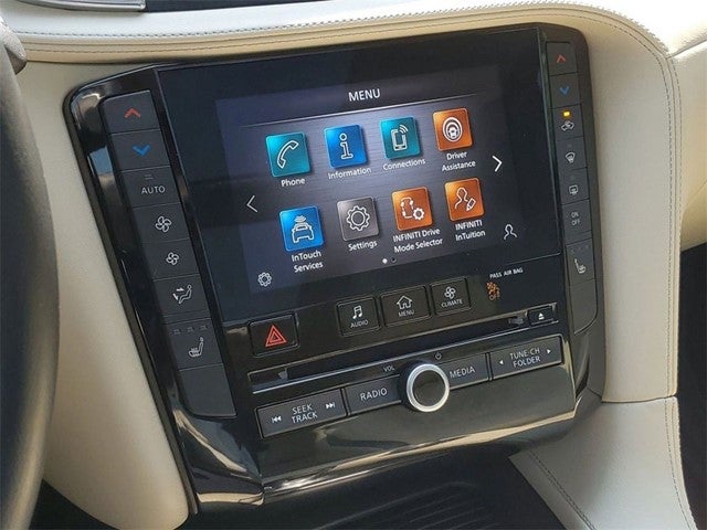 2022 INFINITI QX50 LUXE