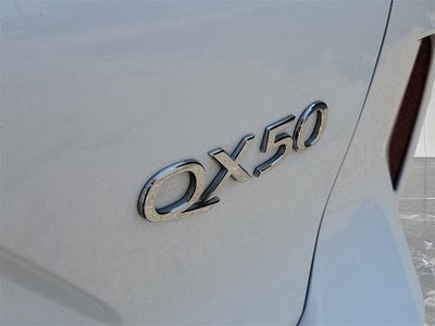 2022 INFINITI QX50 LUXE