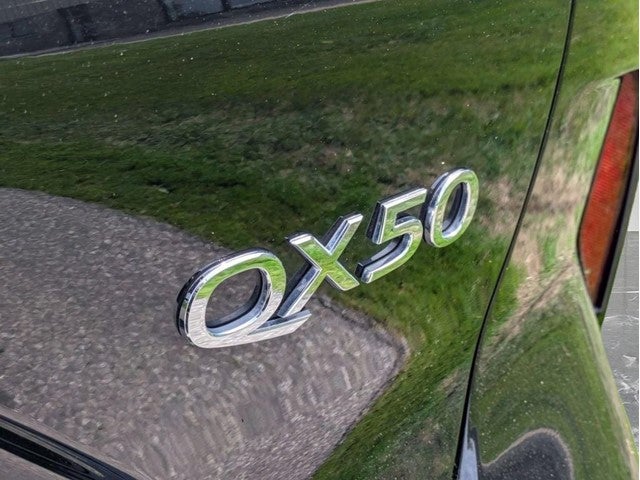 2024 INFINITI QX50 LUXE