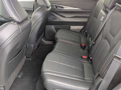 2025 INFINITI QX60 LUXE