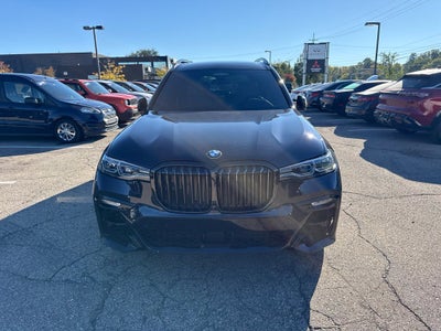 2022 BMW X7 M50i