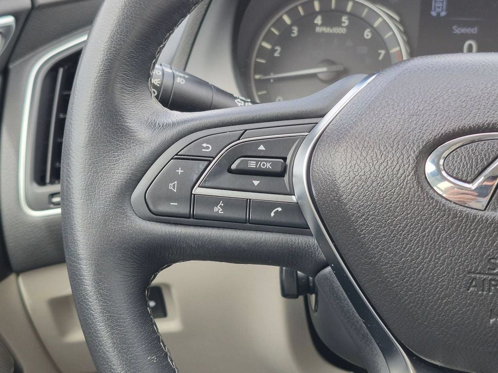 2022 INFINITI Q50 LUXE