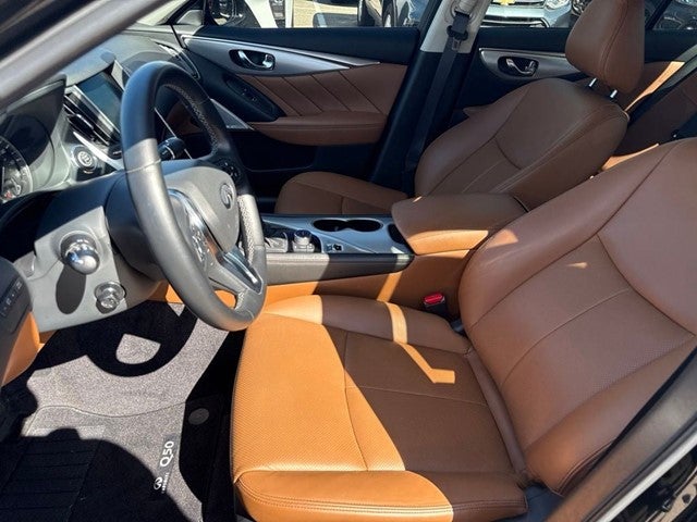2023 INFINITI Q50 LUXE