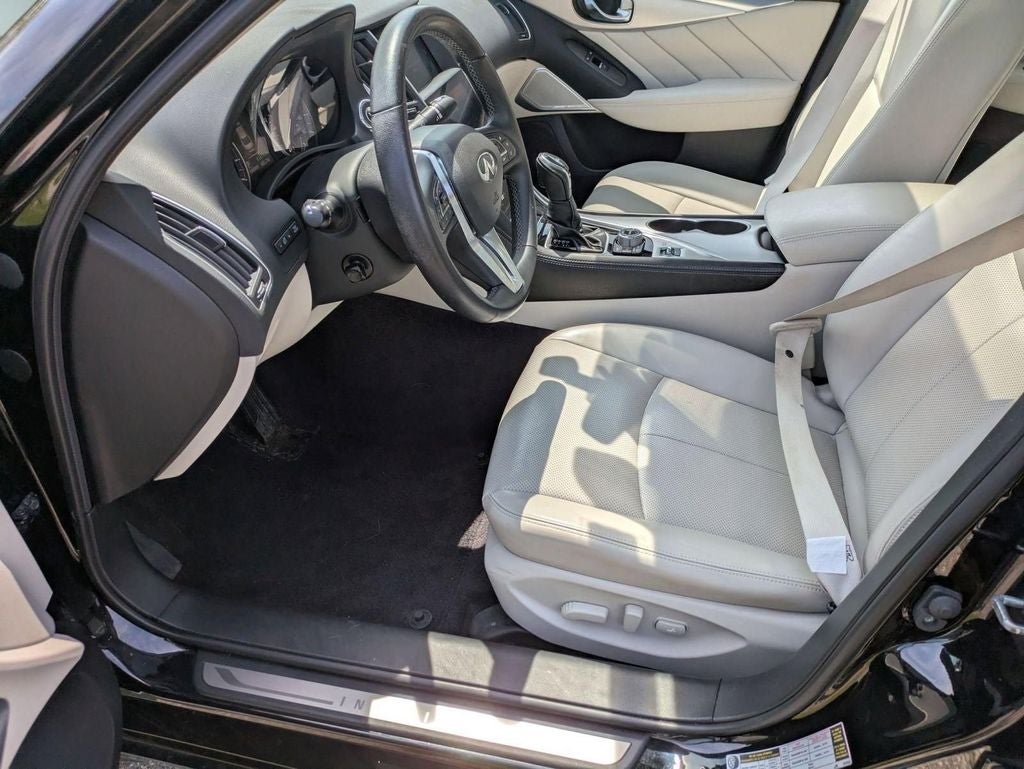 2023 INFINITI Q50 LUXE