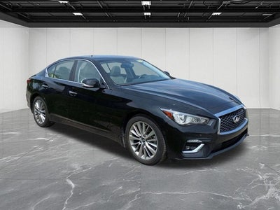 2023 INFINITI Q50 LUXE