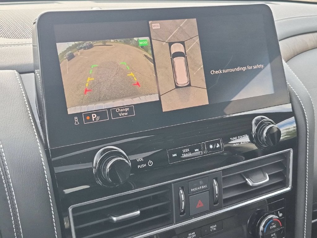 2022 INFINITI QX80 Premium Select