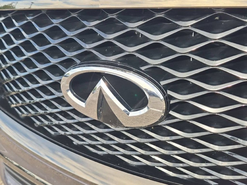 2022 INFINITI QX80 Premium Select