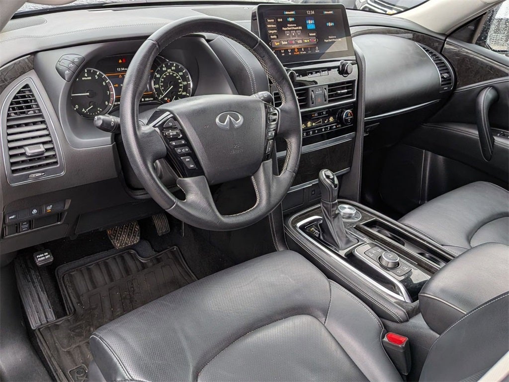 2022 INFINITI QX80 LUXE