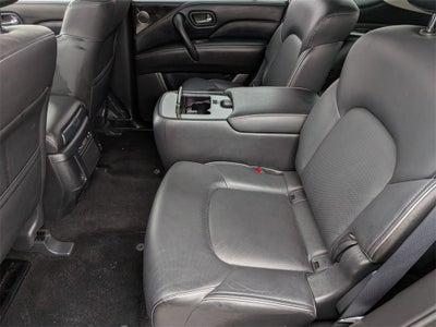 2022 INFINITI QX80 LUXE