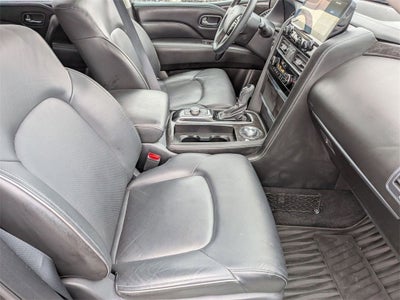 2022 INFINITI QX80 LUXE