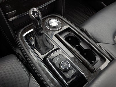 2022 INFINITI QX80 LUXE