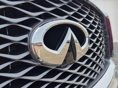 2024 INFINITI QX80 LUXE