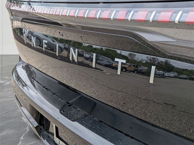 2026 INFINITI QX80 PURE