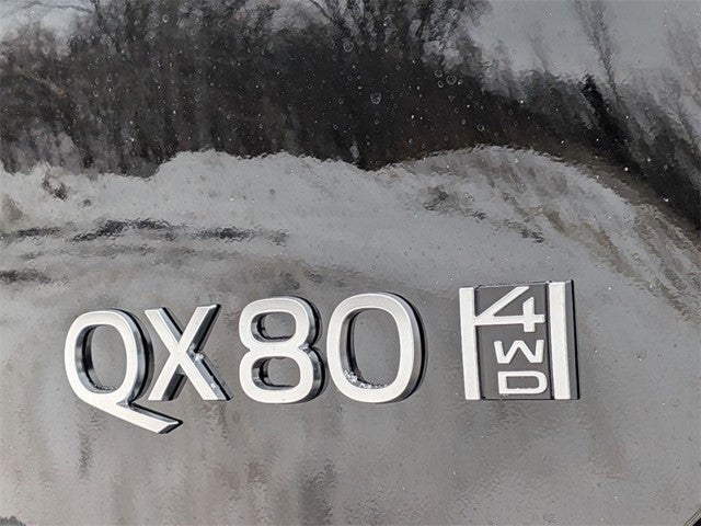 2026 INFINITI QX80 LUXE