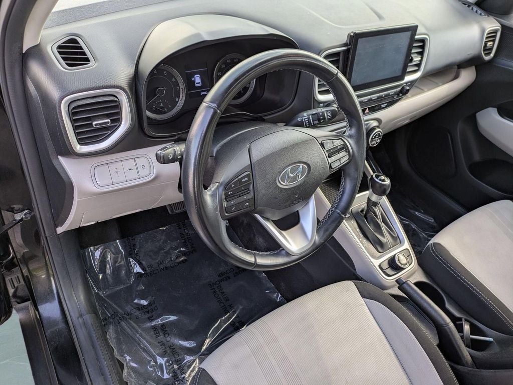 2022 Hyundai Venue SEL