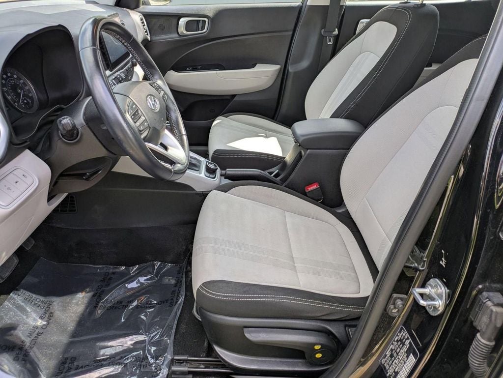 2022 Hyundai Venue SEL