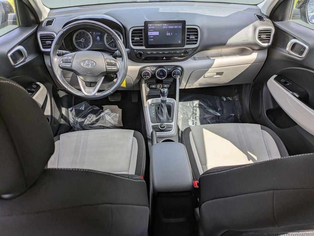 2022 Hyundai Venue SEL