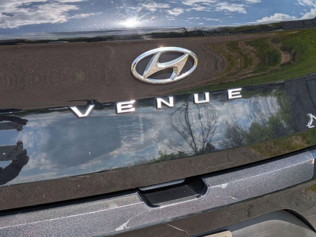 2022 Hyundai Venue SEL