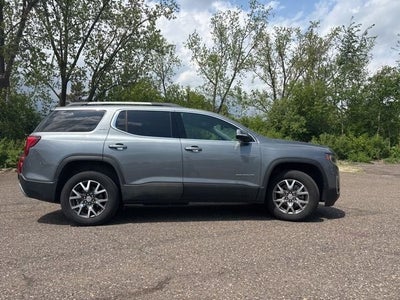 2022 GMC Acadia SLT