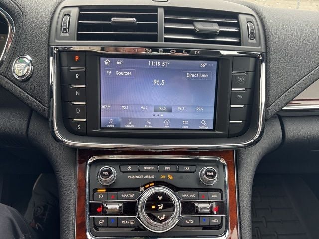 2020 Lincoln Continental Standard