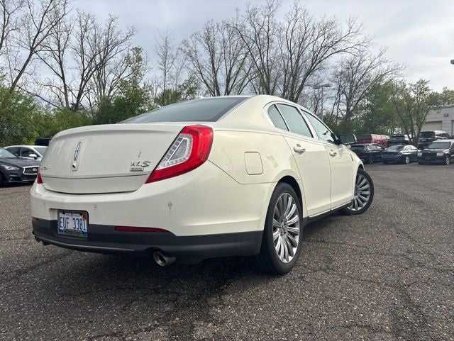 2013 Lincoln MKS Base