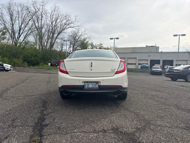 2013 Lincoln MKS Base