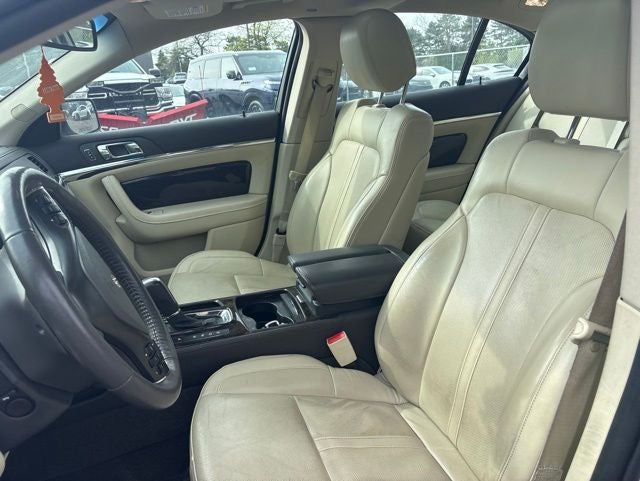2013 Lincoln MKS Base