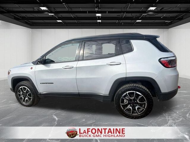 2025 Jeep Compass Trailhawk