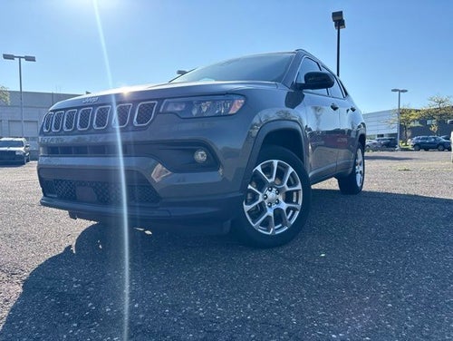 2023 Jeep Compass Latitude Lux