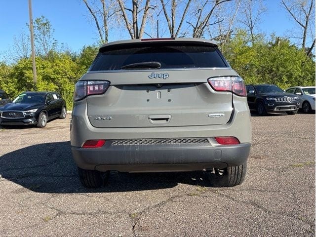 2023 Jeep Compass Latitude Lux