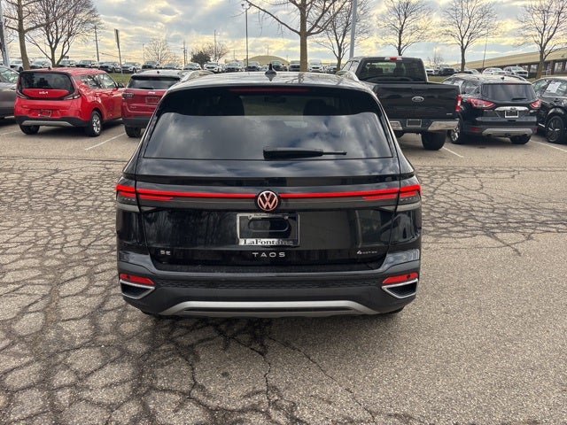 2025 Volkswagen Taos 1.5T SE