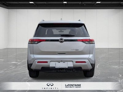 2023 Nissan Pathfinder Platinum