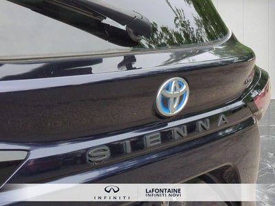 2022 Toyota Sienna LE 8 Passenger