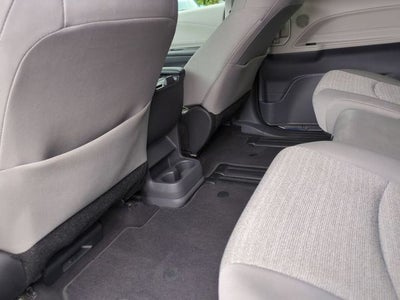 2022 Toyota Sienna LE 8 Passenger