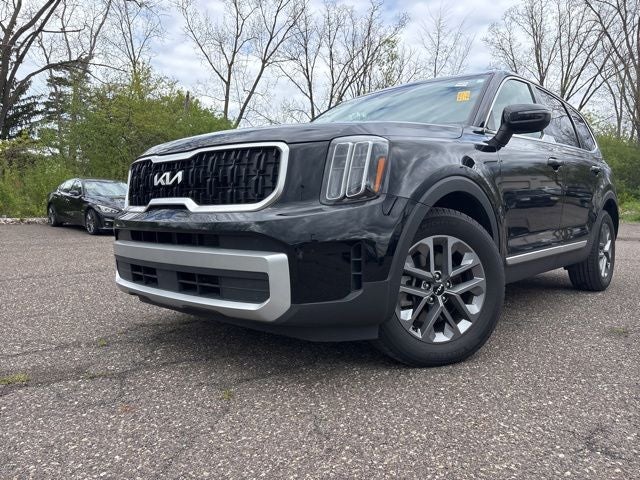 2023 Kia Telluride LX