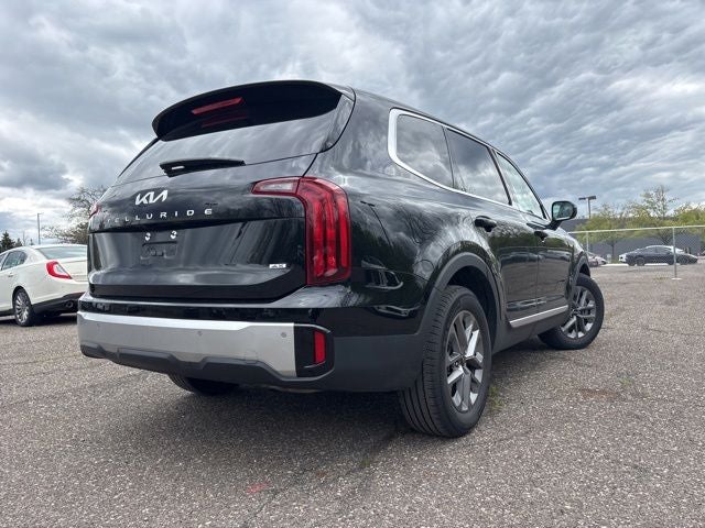2023 Kia Telluride LX