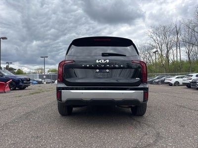 2023 Kia Telluride LX