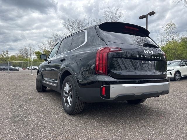 2023 Kia Telluride LX