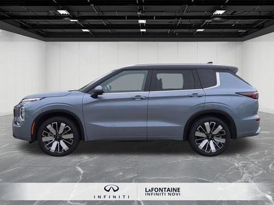 2025 Mitsubishi Outlander SEL