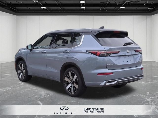 2025 Mitsubishi Outlander SEL