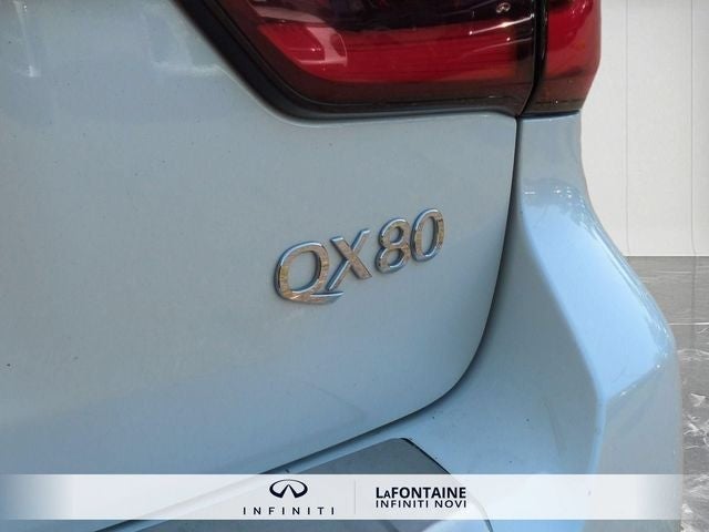 2022 INFINITI QX80 LUXE