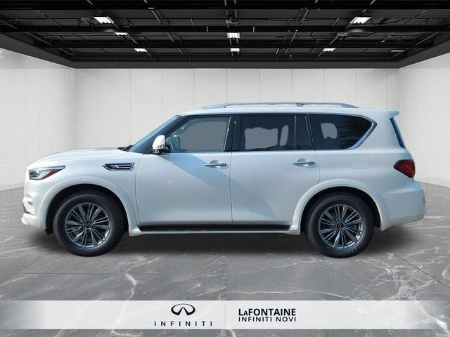 2022 INFINITI QX80 LUXE