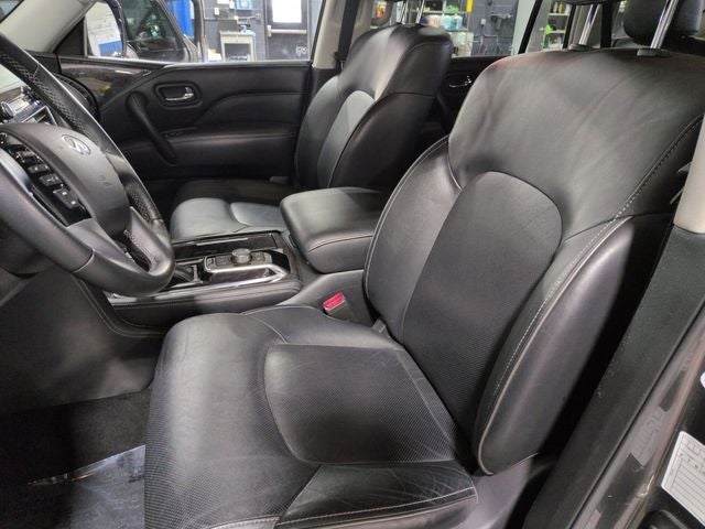 2024 INFINITI QX80 LUXE