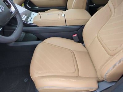 2027 INFINITI QX80 LUXE