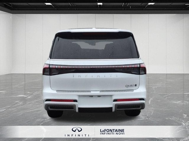 2027 INFINITI QX80 LUXE